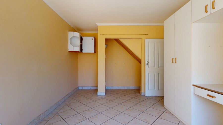 6 Bedroom Property for Sale in North End Eastern Cape